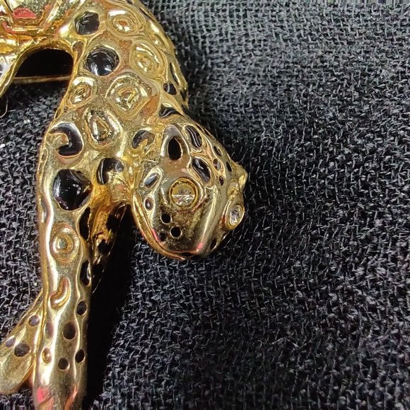 Vintage Panther Brooch Clear Rhinestone Crystal Eyes Metal Pin Retro Gold Tone - Picture 8 of 9